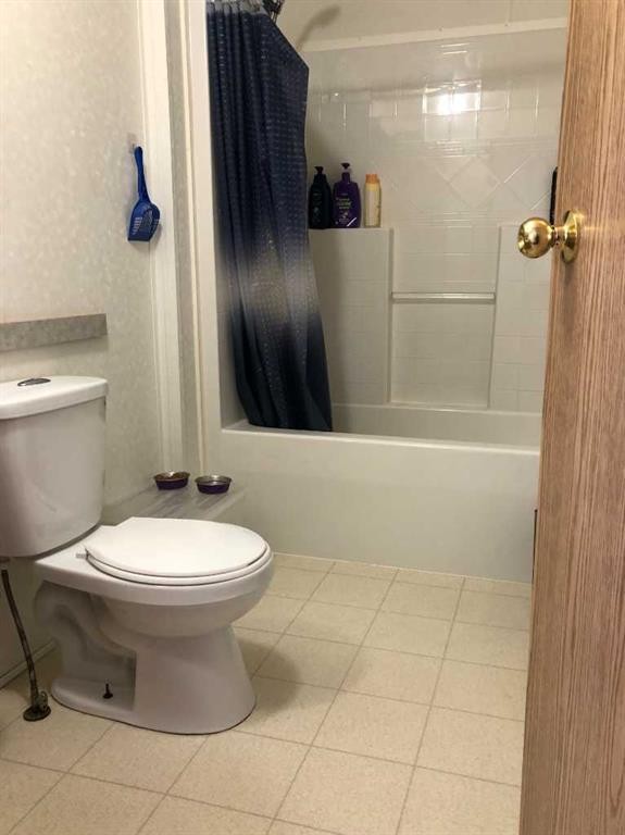 3 Dewberry Road, High Level, AB - Indoor Photo Showing Bathroom