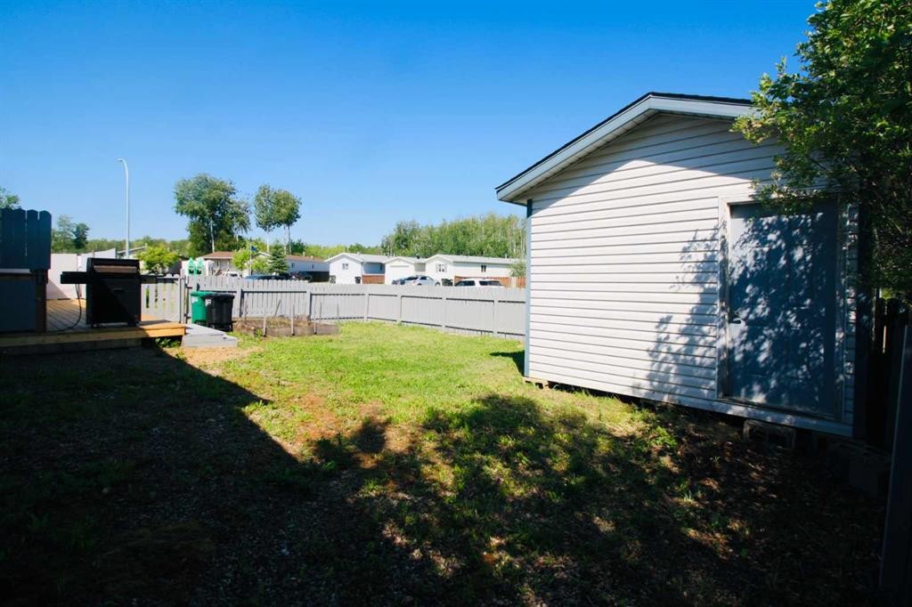 15 Dewberry Road, High Level, AB