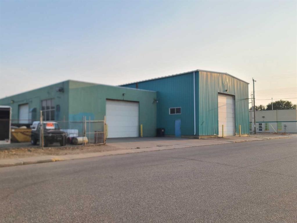 9503-9519 90 Avenue, Peace River, AB
