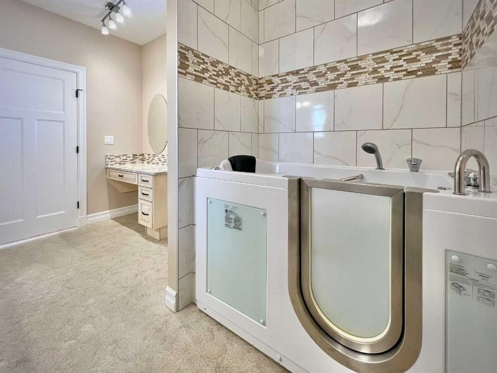 36-1049 Alberta Avenue, Debolt, AB - Indoor Photo Showing Bathroom