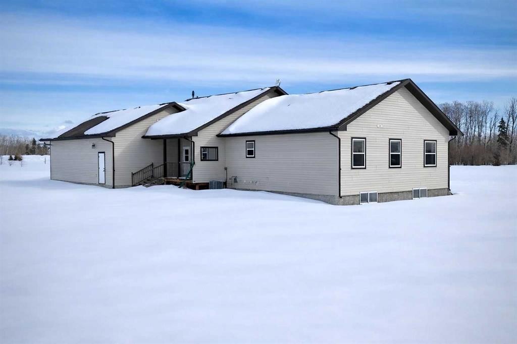 36-1049 Alberta Avenue, Debolt, AB - Outdoor