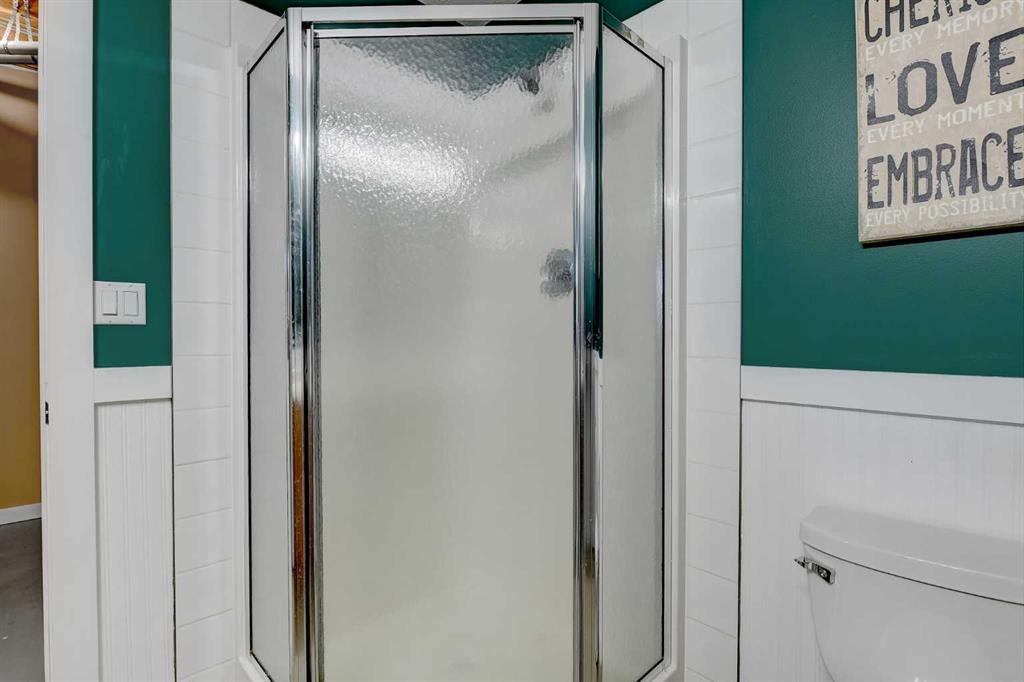 730080 Range Road 32, Teepee Creek, AB - Indoor Photo Showing Bathroom