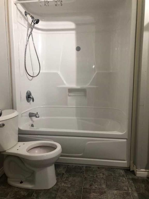 9908 105 Street, High Level, AB - Indoor Photo Showing Bathroom