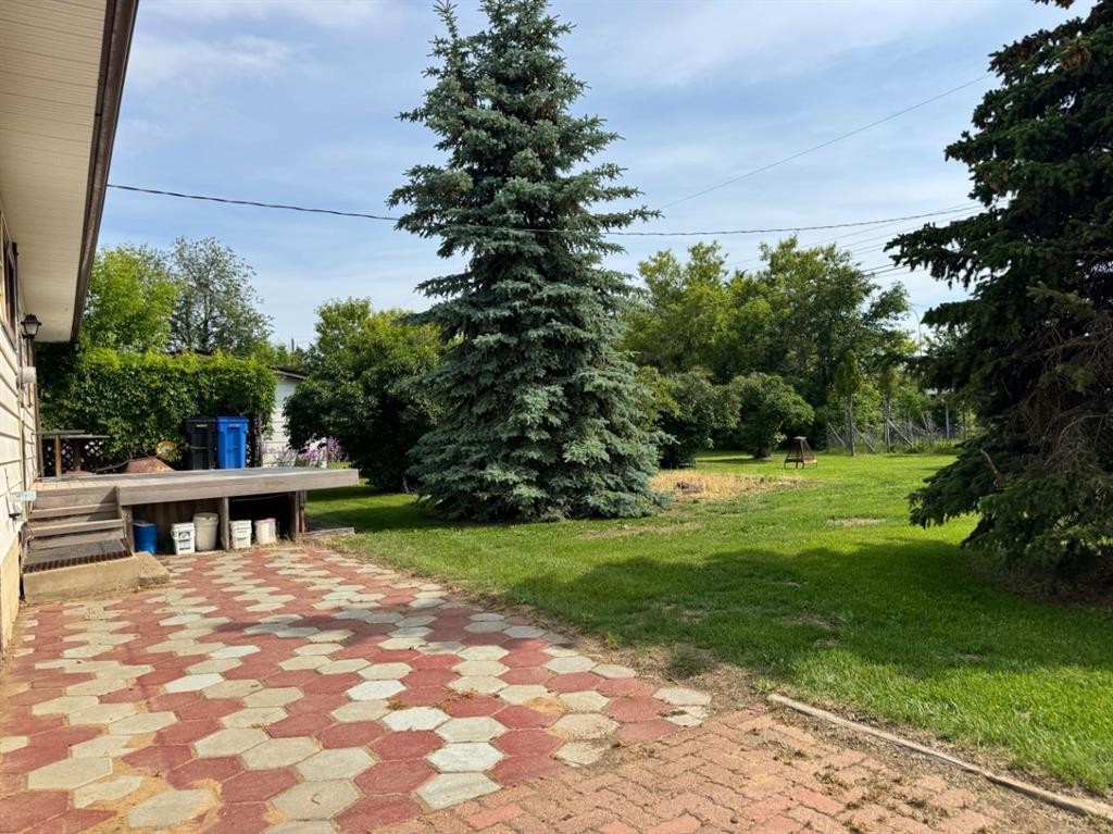 10317 114 Street, Fairview, AB