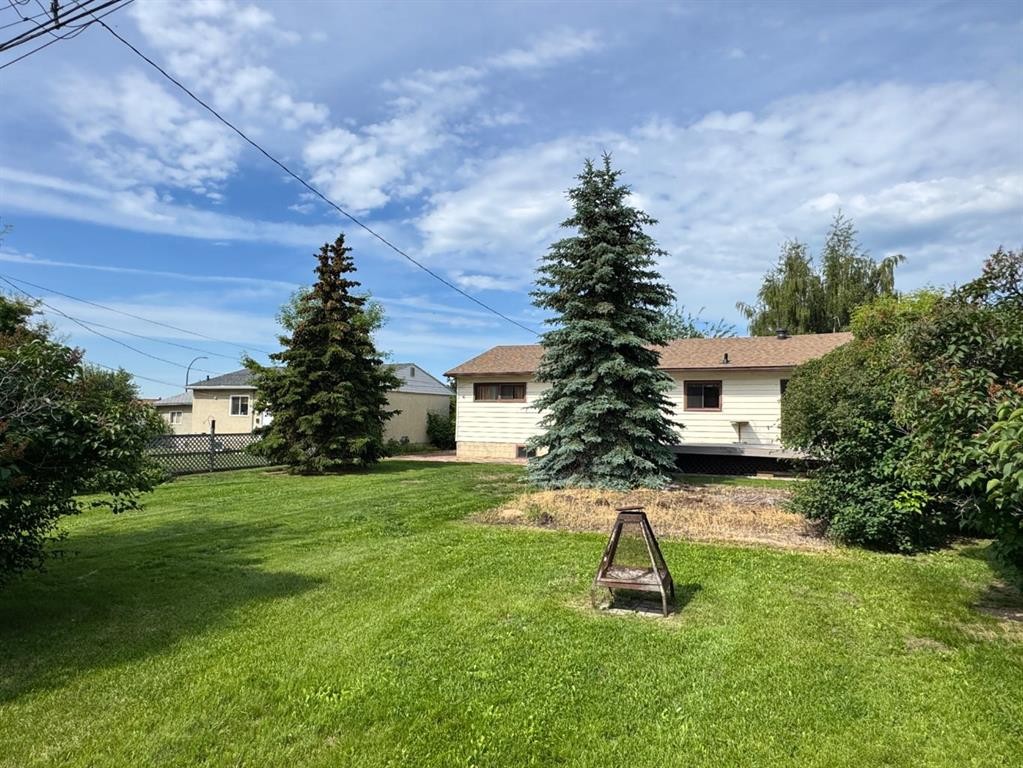 10317 114 Street, Fairview, AB
