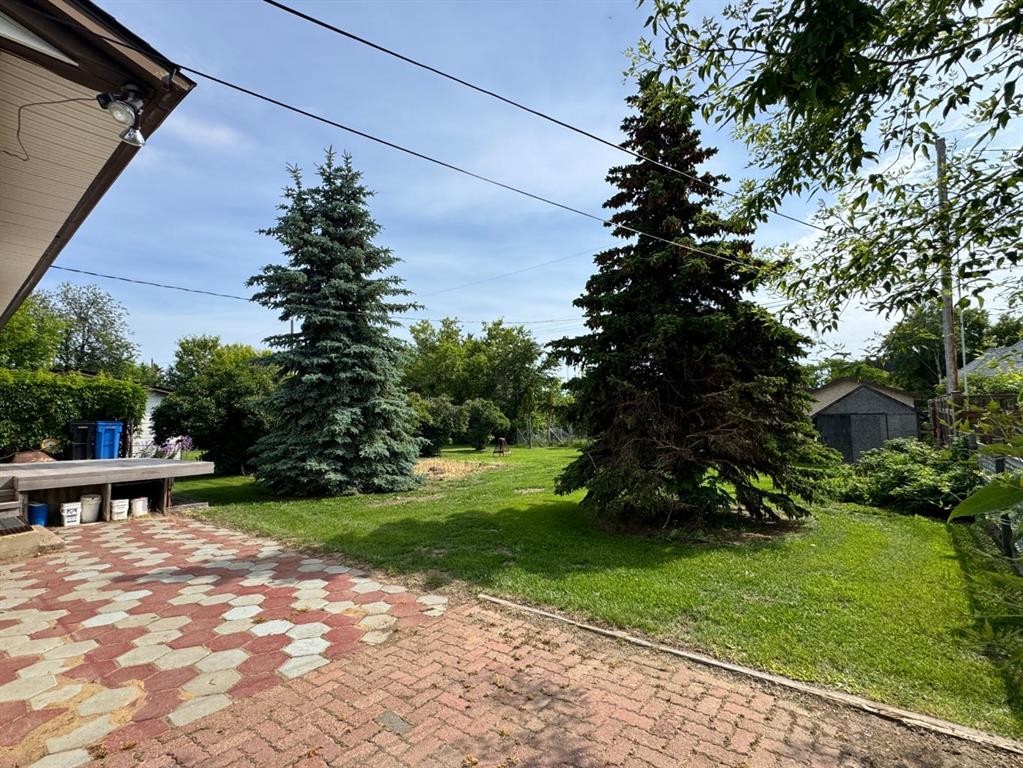 10317 114 Street, Fairview, AB