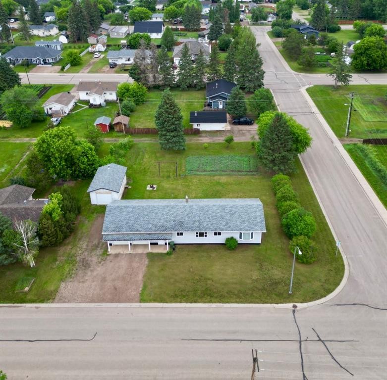 10202 99 Ave, La Crete, AB