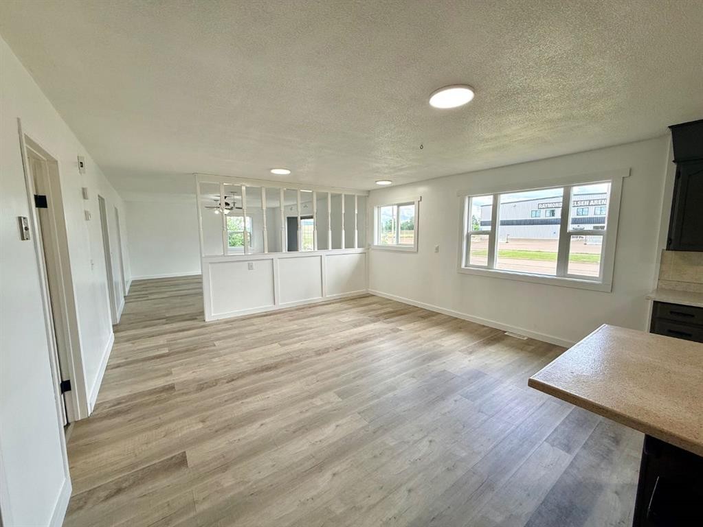10202 99 Ave, La Crete, AB