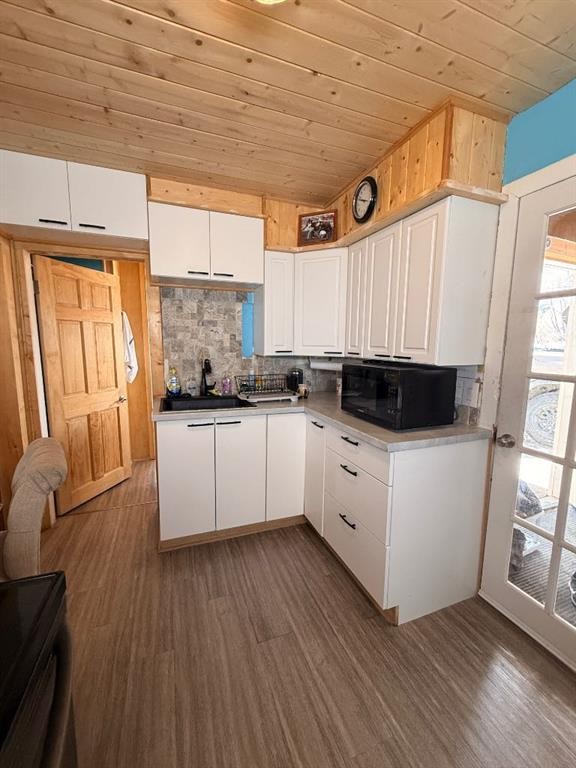 4824 47 Avenue, Spirit River, AB - Indoor Photo Showing Kitchen