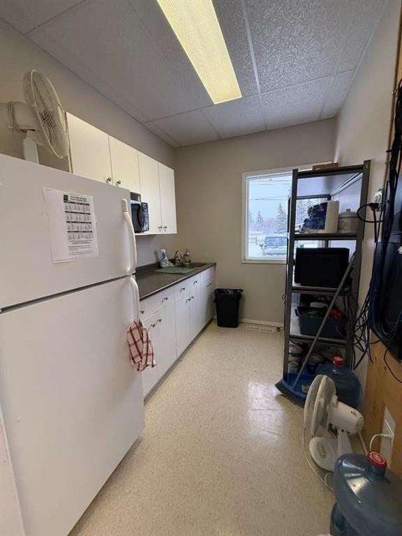906 2 Avenue, Beaverlodge, AB