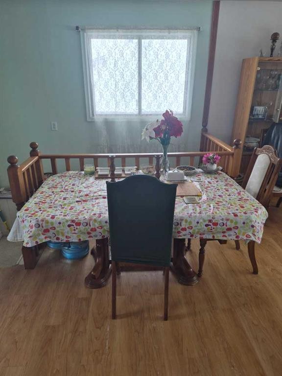 5003 42 Avenue, Valleyview, AB - Indoor Photo Showing Dining Room