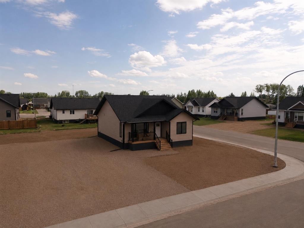 11113 104 Ave, La Crete, AB - Outdoor