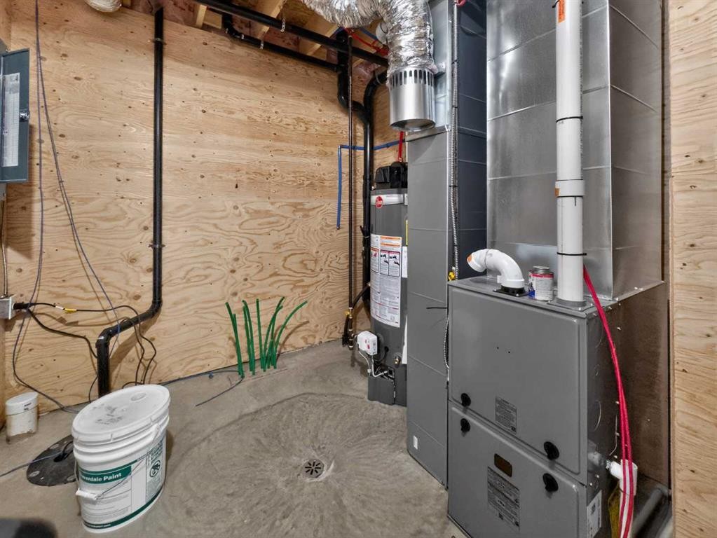 11113 104 Ave, La Crete, AB - Indoor Photo Showing Basement