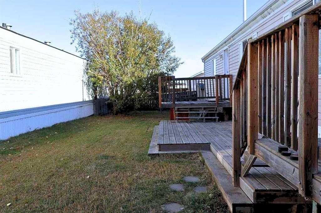 9718 108 Avenue, Clairmont, AB - Outdoor With Deck Patio Veranda