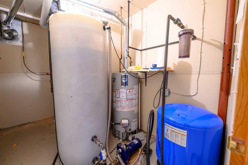 723060 Range Road 62, Clairmont, AB - Indoor Photo Showing Basement