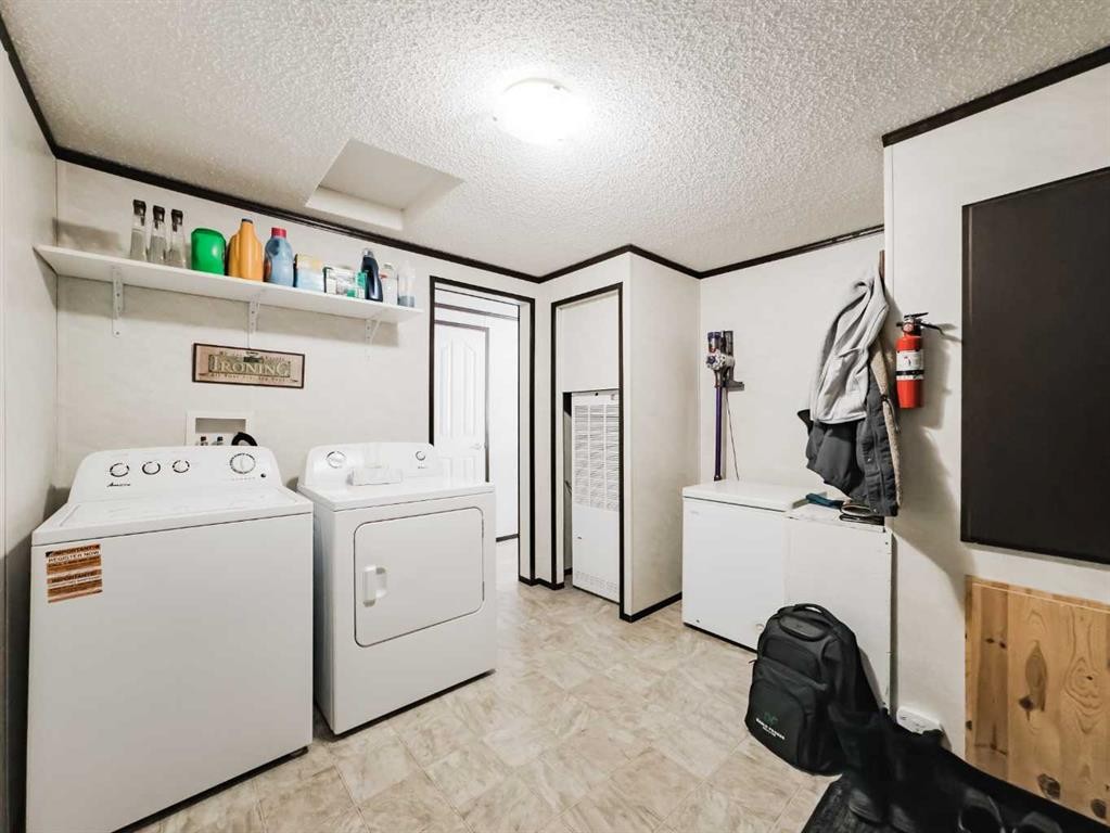 893029 Range Rd 232, Manning, AB - Indoor Photo Showing Laundry Room