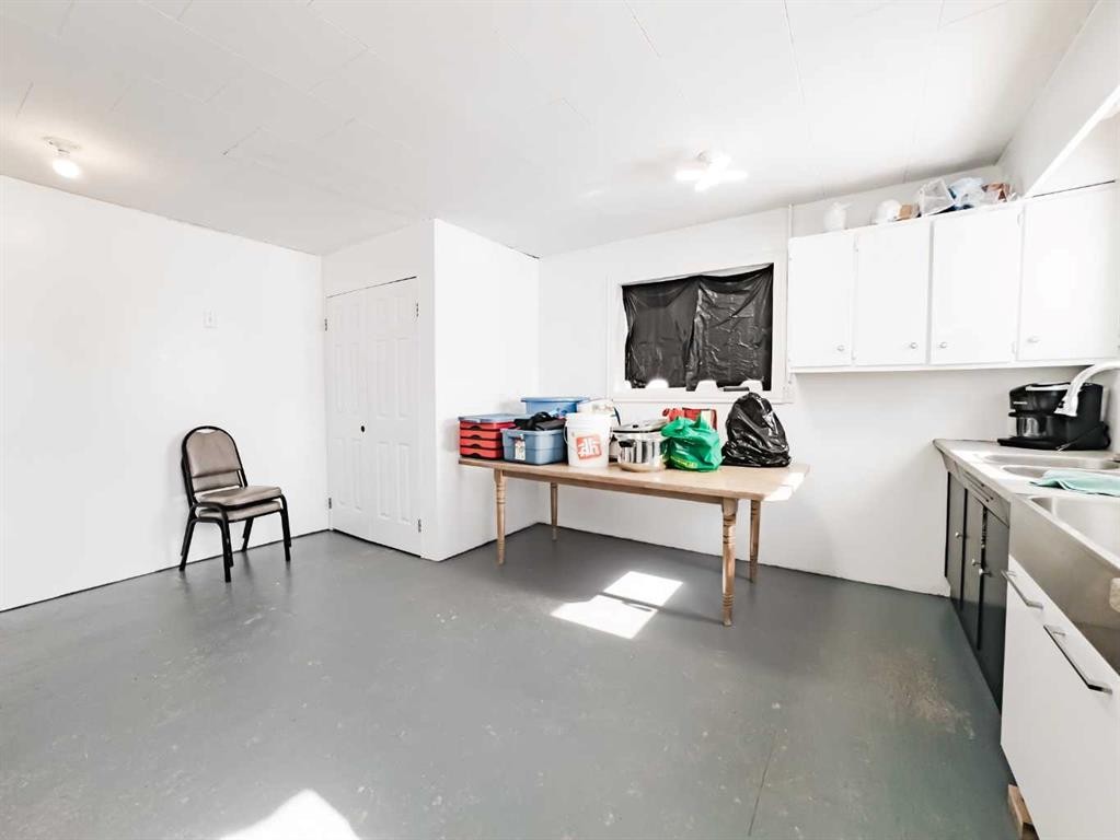 893029 Range Rd 232, Manning, AB - Indoor Photo Showing Other Room