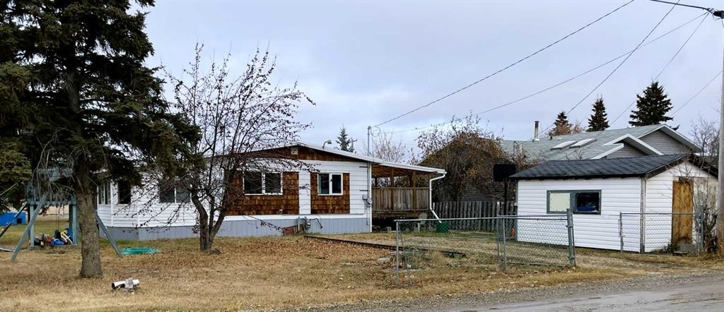 4521 50 Avenue, Grimshaw, AB - Outdoor