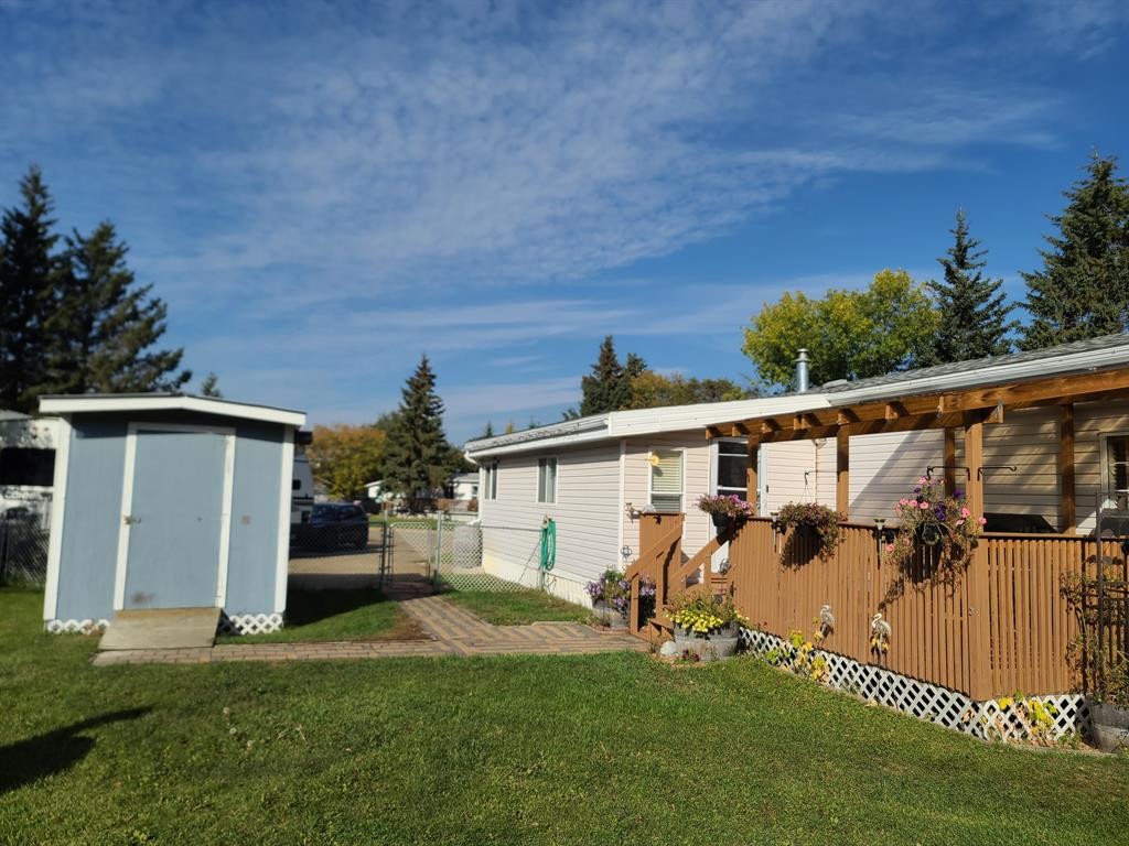 9909 80 Avenue, Peace River, AB - Outdoor
