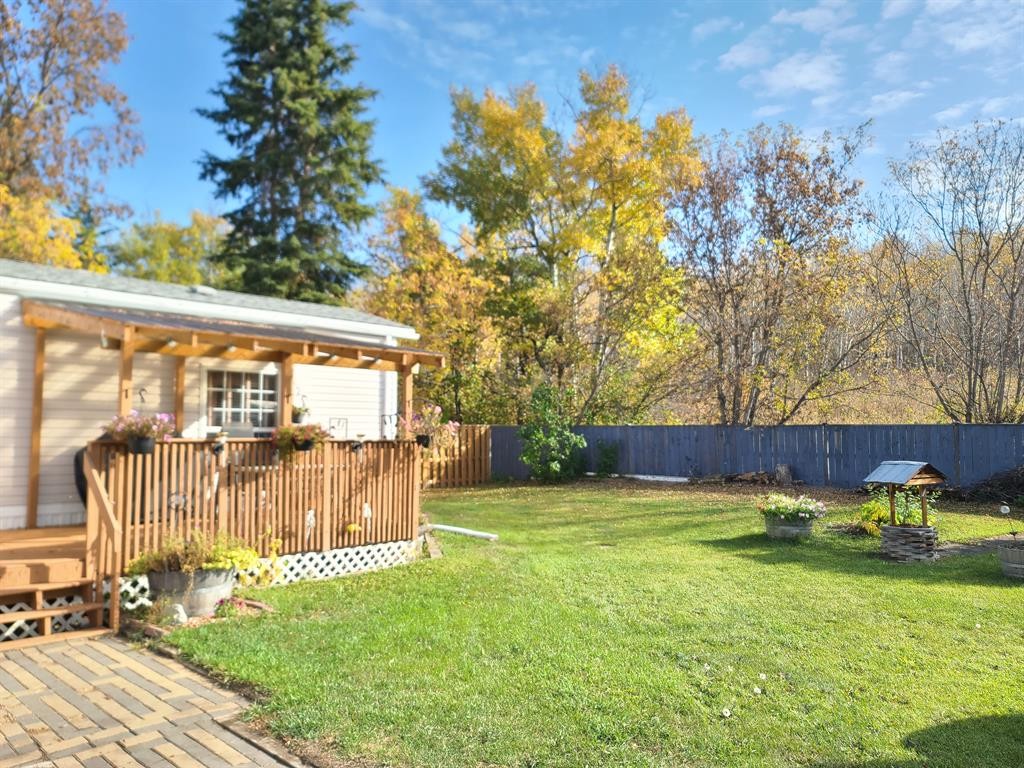 9909 80 Avenue, Peace River, AB - Outdoor