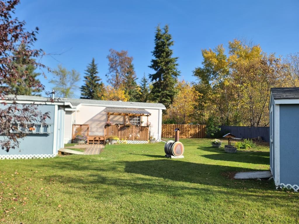 9909 80 Avenue, Peace River, AB - Outdoor