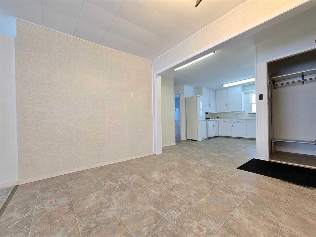 5208 55 Avenue, Grimshaw, AB - Indoor Photo Showing Other Room