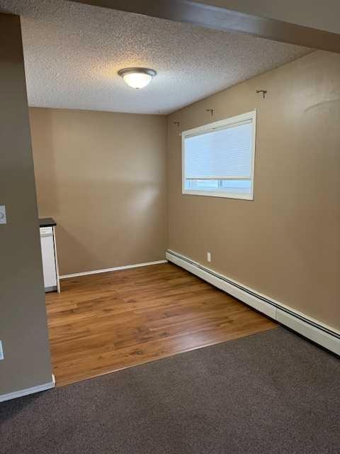 101-11114 Hoppe, Grande Cache, AB - Indoor Photo Showing Other Room