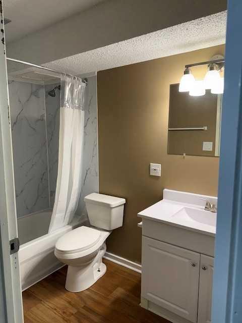 101-11114 Hoppe, Grande Cache, AB - Indoor Photo Showing Bathroom