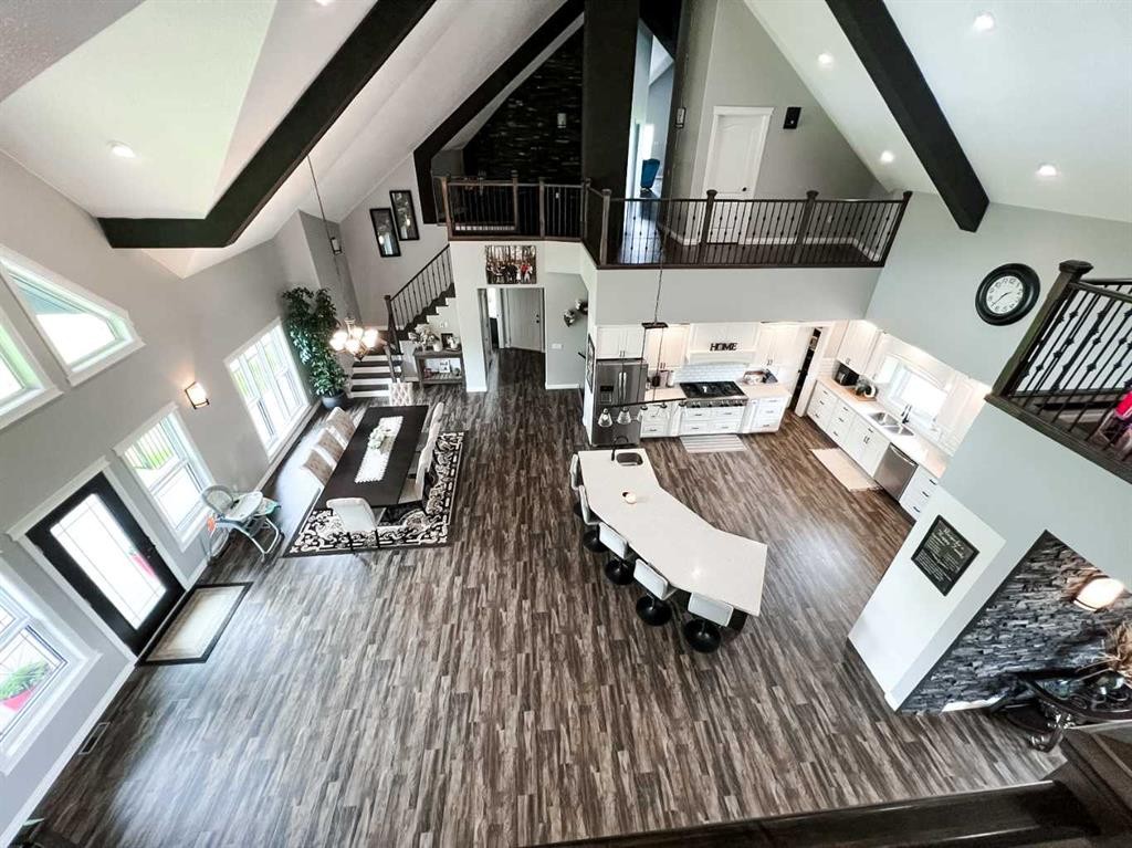 9110 100 Ave, La Crete, AB - Indoor Photo Showing Other Room