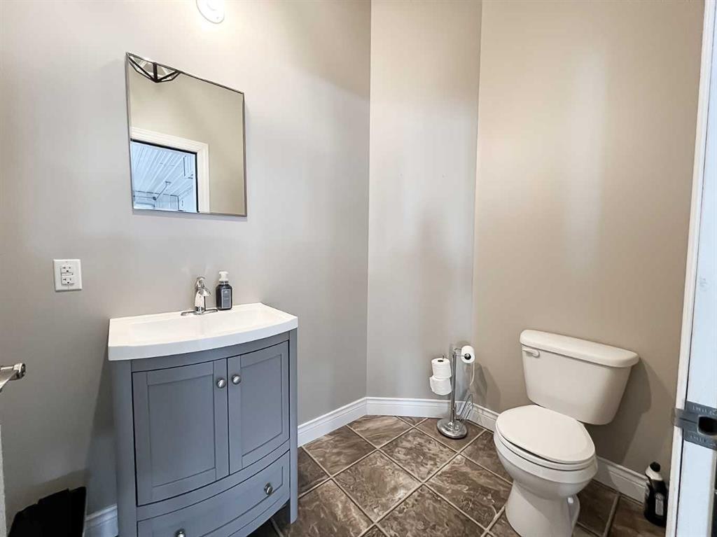 1-914033 Rr 234, Manning, AB - Indoor Photo Showing Bathroom
