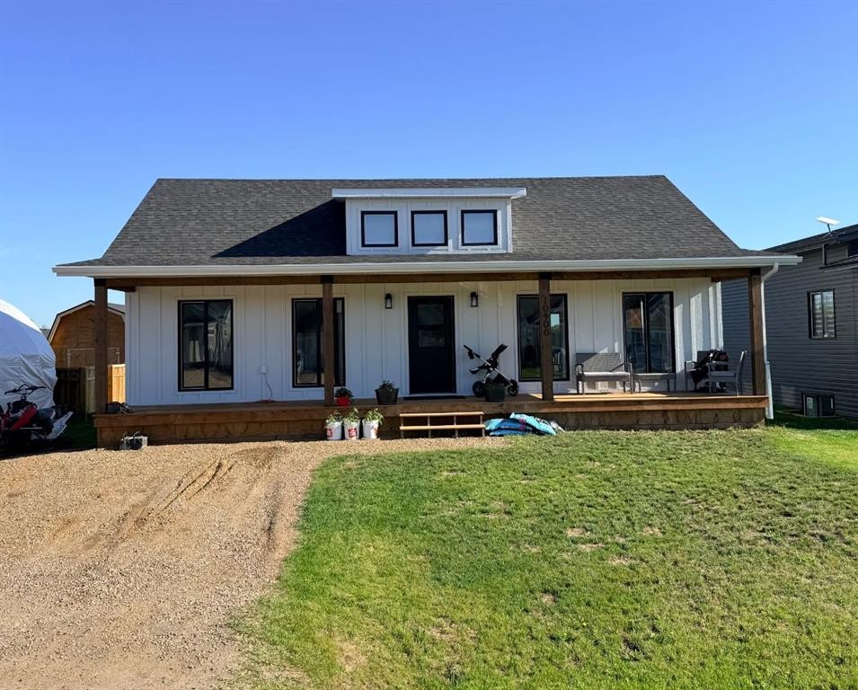 10406 105 Ave, La Crete, AB - Outdoor With Deck Patio Veranda
