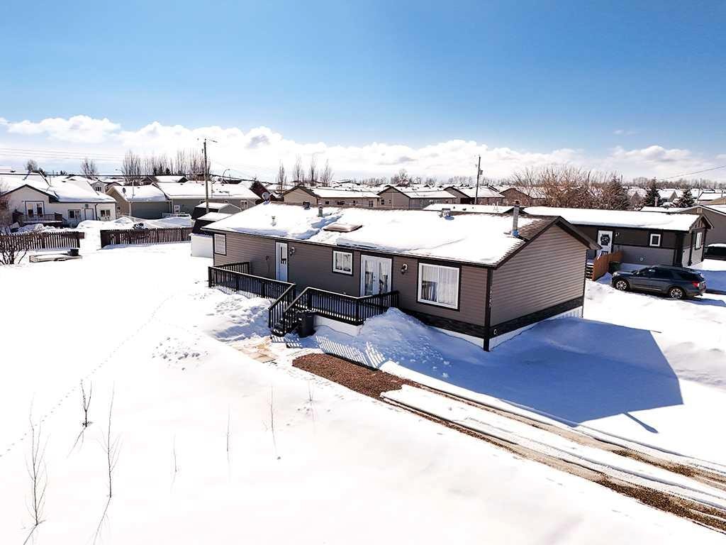 10705 101 Avenue, La Crete, AB - Outdoor