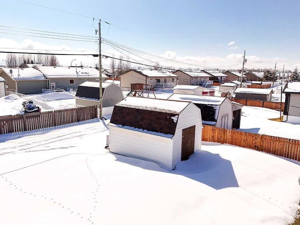 10705 101 Avenue, La Crete, AB - Outdoor