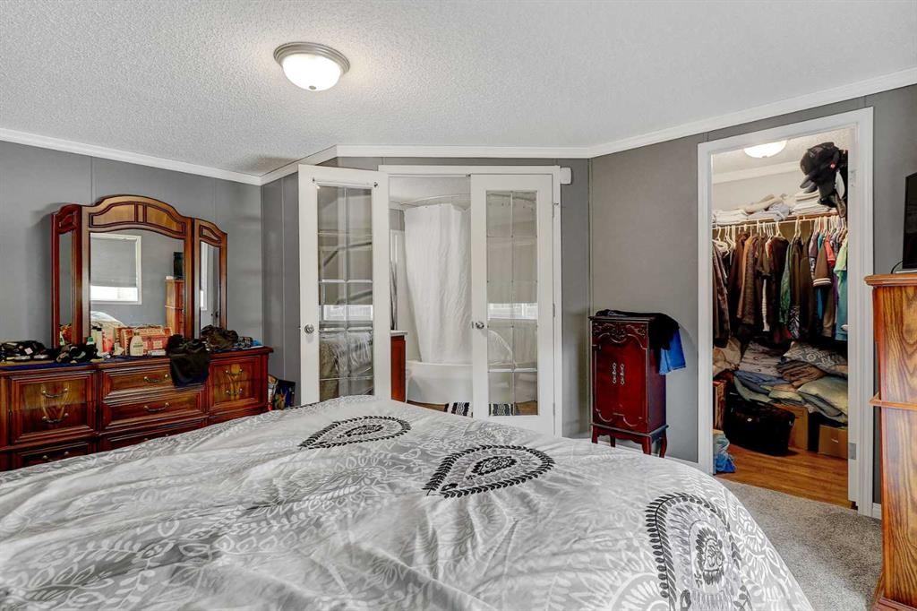 8930 89St, Grande Prairie, AB - Indoor Photo Showing Bedroom