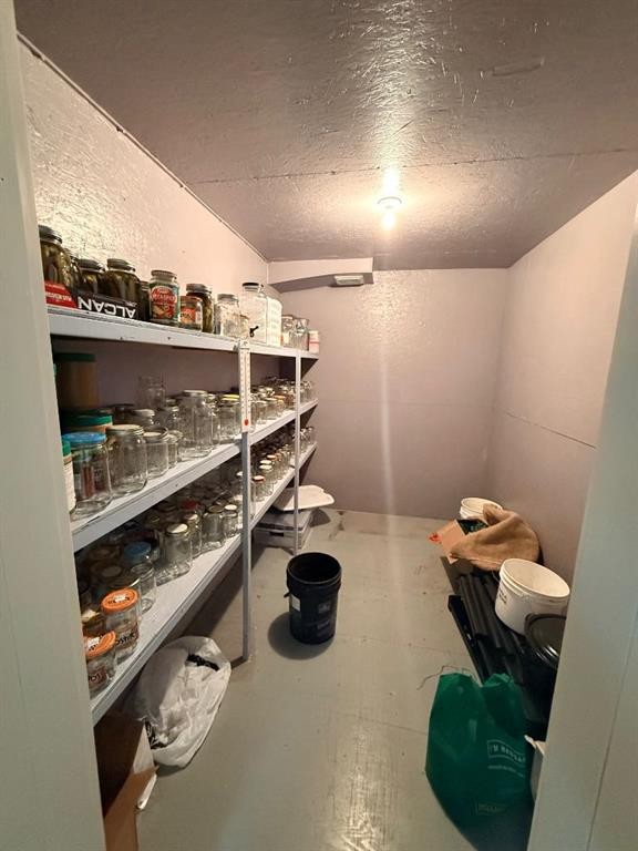 9202 95 Ave, La Crete, AB - Indoor