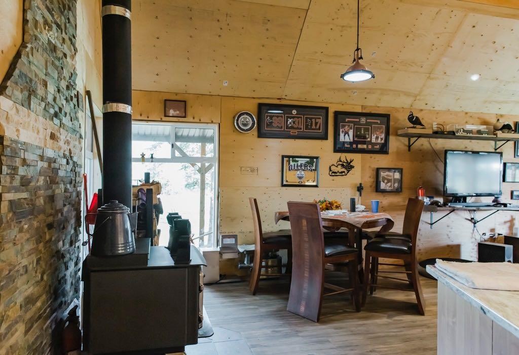 7923 Range Road 73, Rural Saddle Hills County, AB - Indoor Photo Showing Dining Room