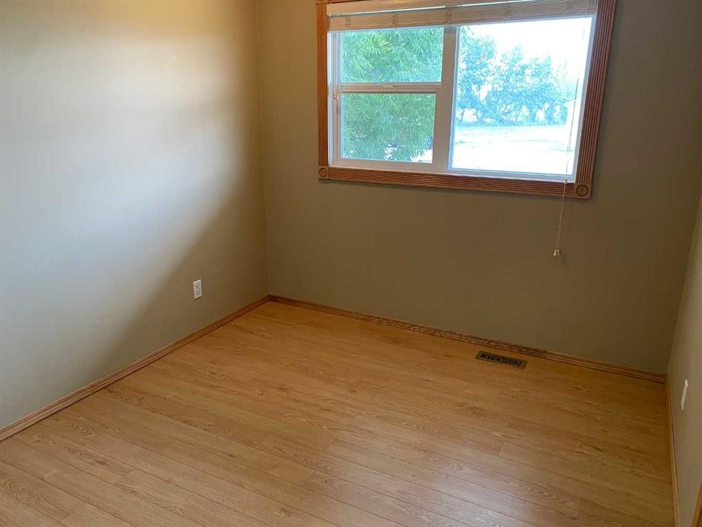 60037 Twp Rd 725, Clairmont, AB - Indoor Photo Showing Other Room
