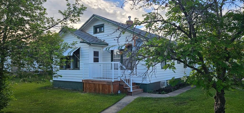 11208 102 Avenue, Fairview, AB - Outdoor