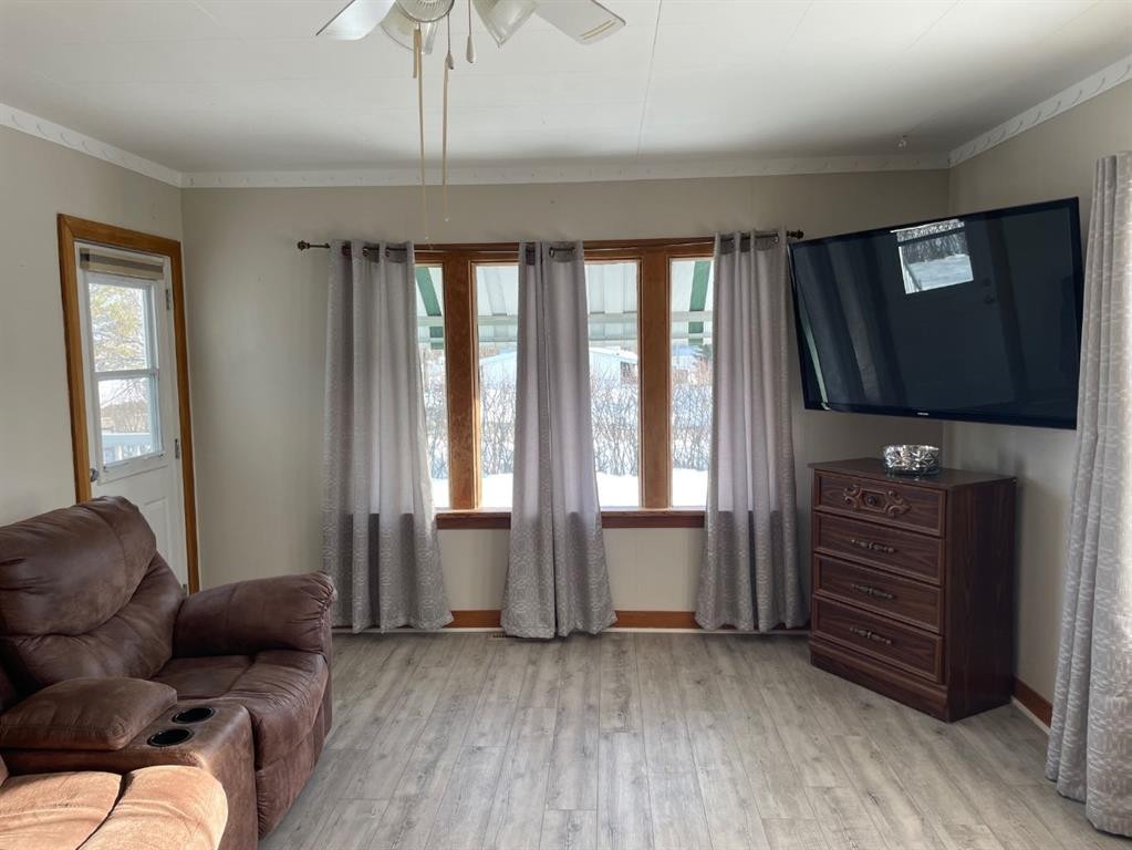 11208 102 Avenue, Fairview, AB - Indoor Photo Showing Other Room