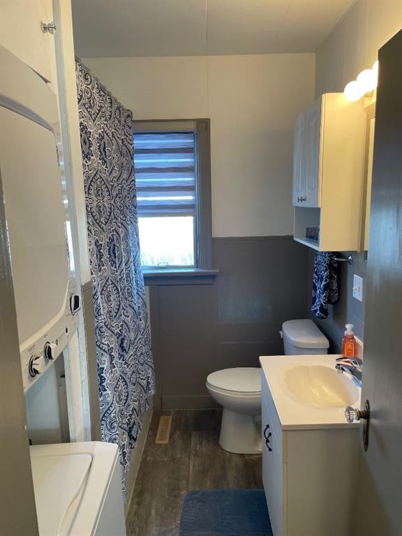 11208 102 Avenue, Fairview, AB - Indoor Photo Showing Bathroom