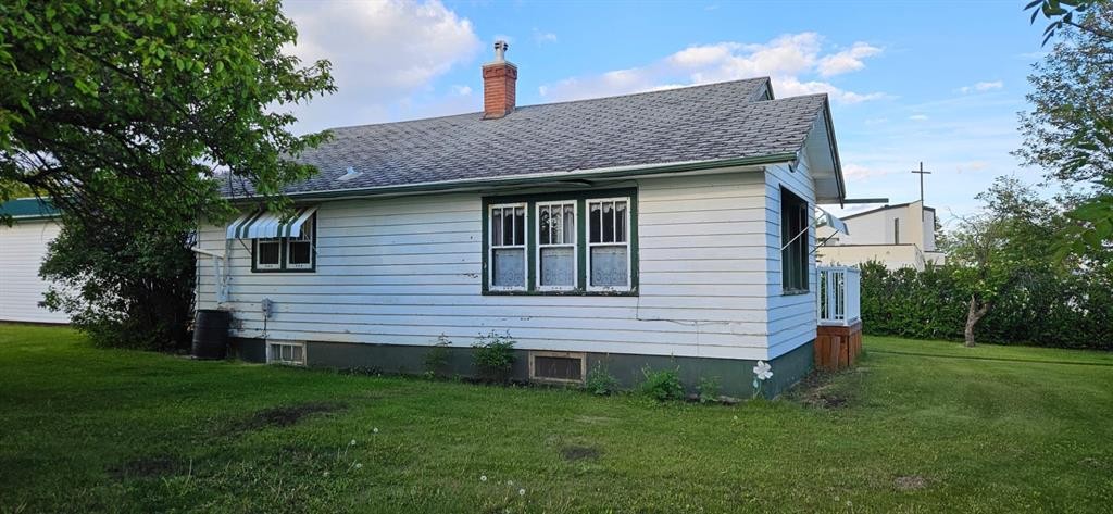 11208 102 Avenue, Fairview, AB - Outdoor With Exterior