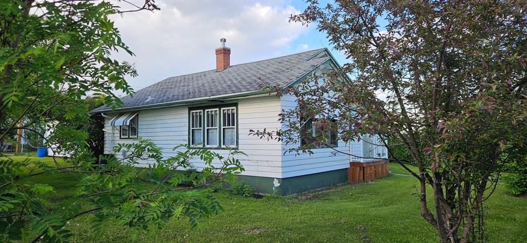 11208 102 Avenue, Fairview, AB - Outdoor