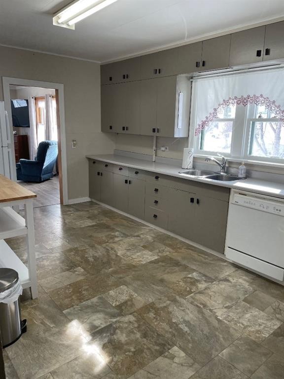 11208 102 Avenue, Fairview, AB - Indoor Photo Showing Kitchen