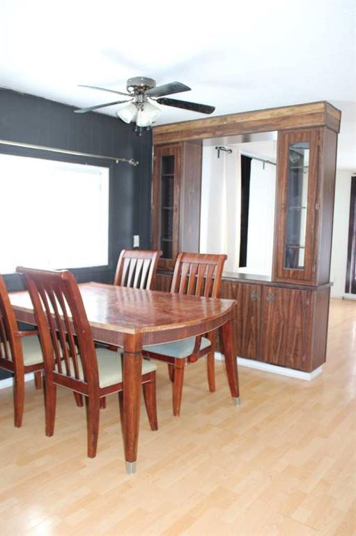 101 7Th Avenue Se, Manning, AB - Indoor Photo Showing Dining Room