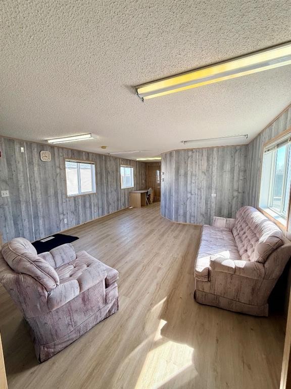 10413 110 Ave, La Crete, AB - Indoor Photo Showing Other Room