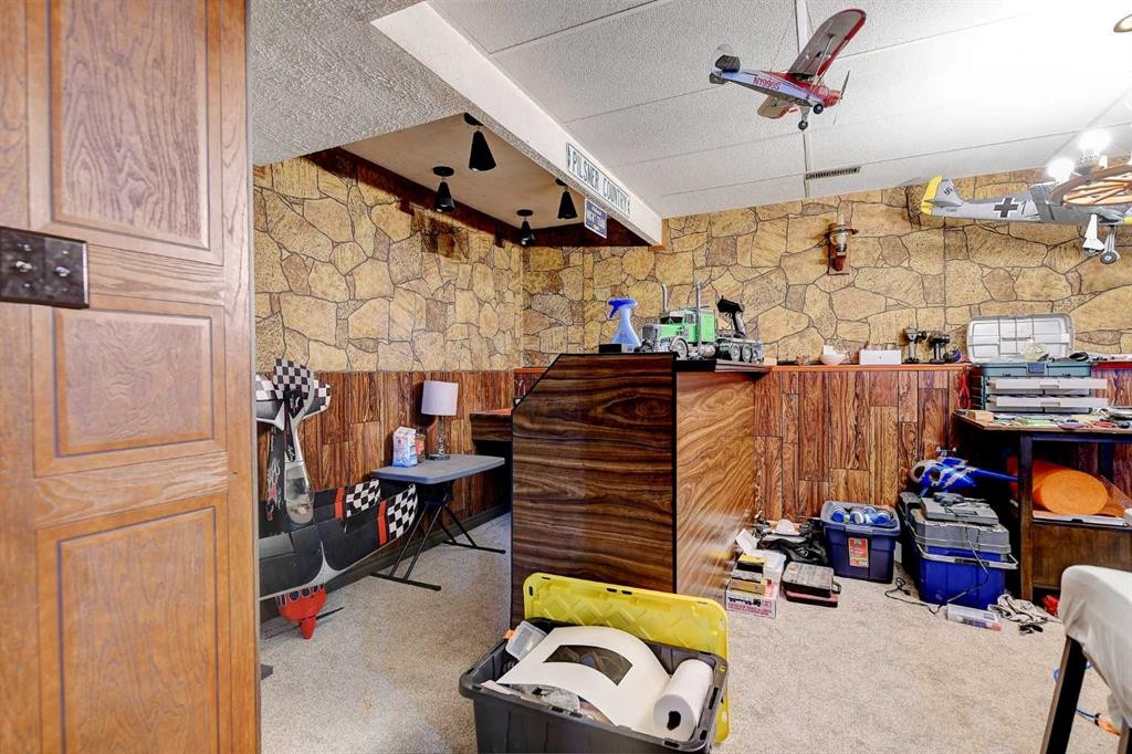 10011 95 Avenue, Wembley, AB - Indoor