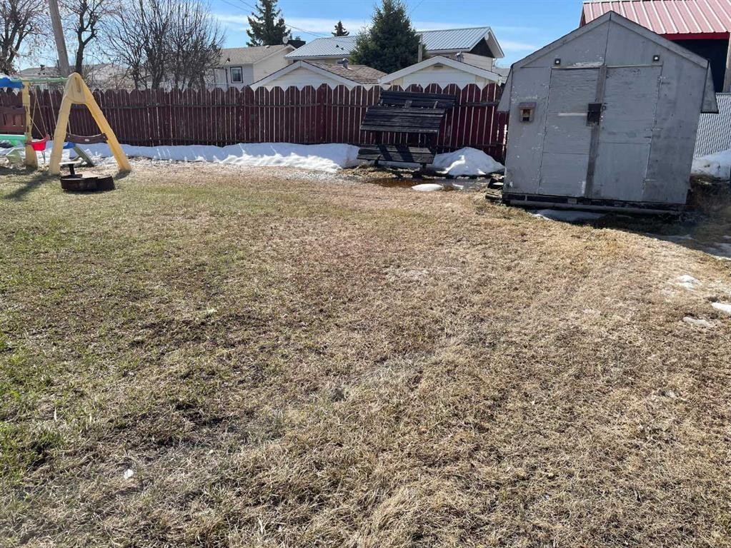 10703 108 Avenue, Fairview, AB - Outdoor