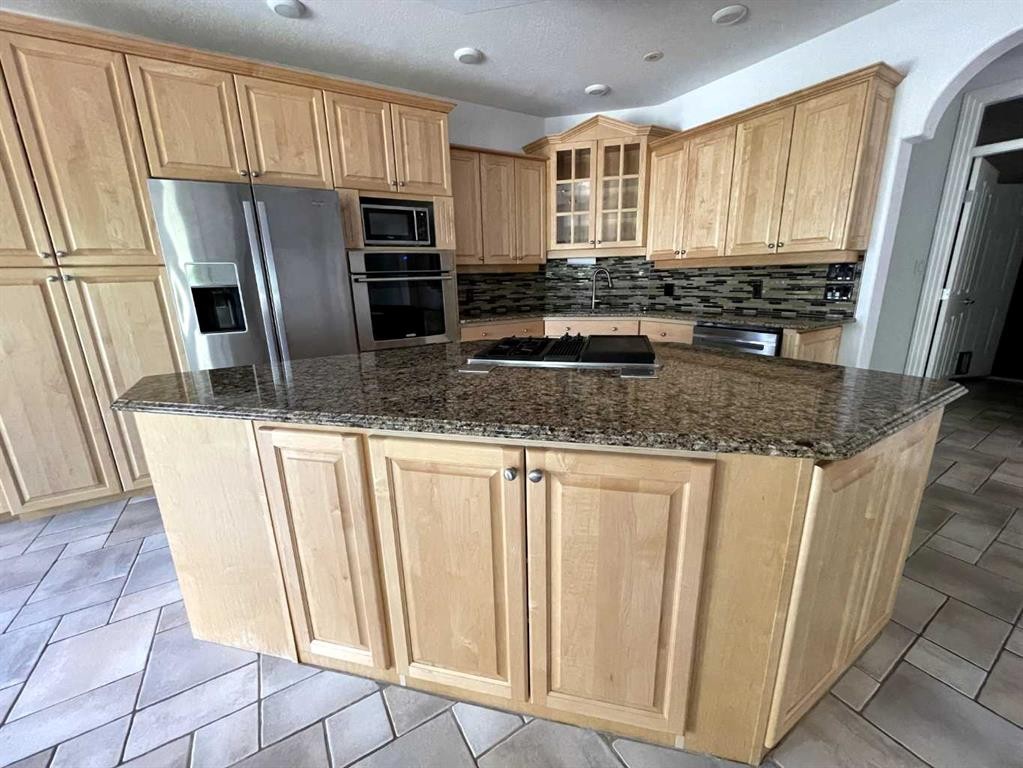 5 Caribou Close, High Level, AB