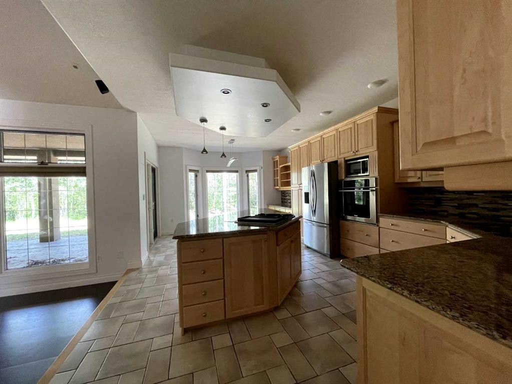 5 Caribou Close, High Level, AB