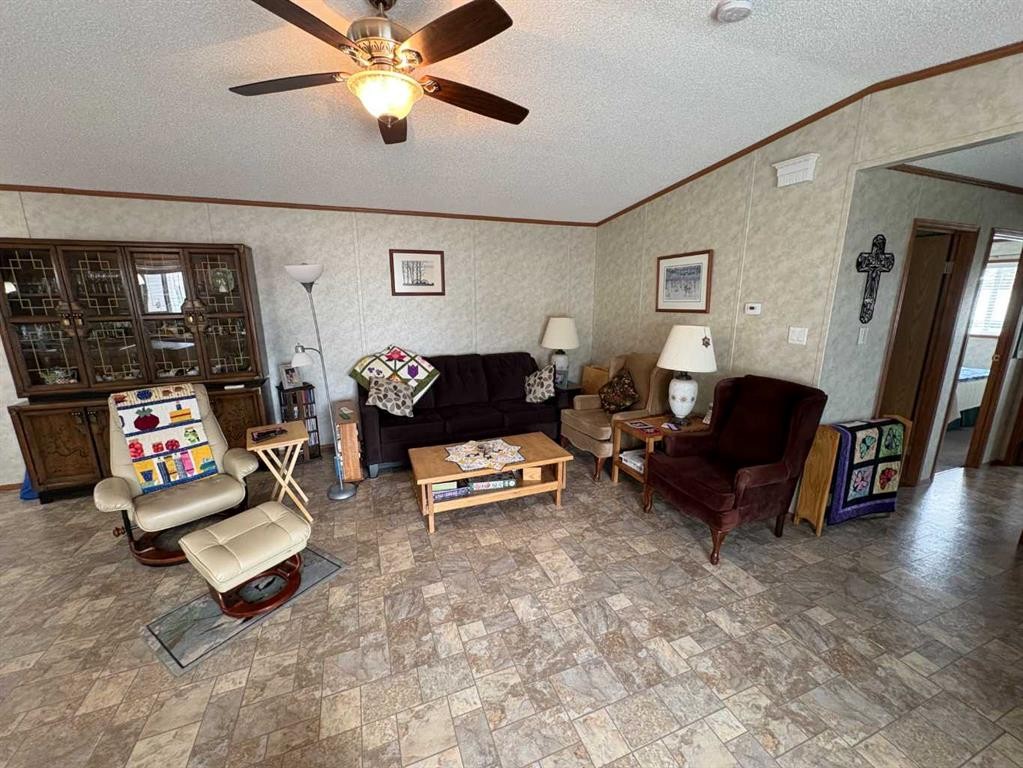 7834 97 Avenue, Peace River, AB